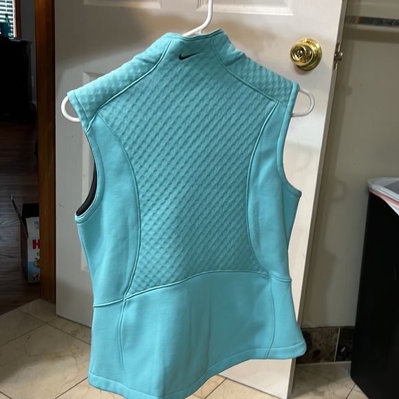 Women’s Nike vest Size Small - Picture 2 of 3